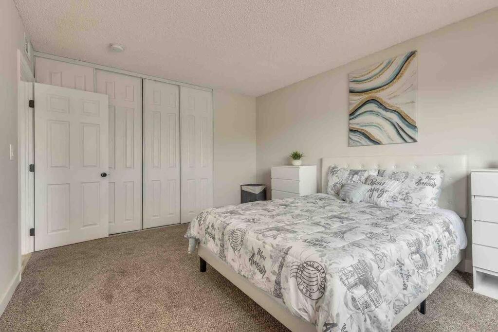 Cozy Home! 16 Min Away From Strip And Fremont لاس فيغاس المظهر الخارجي الصورة